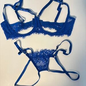 lue lace lingerie set